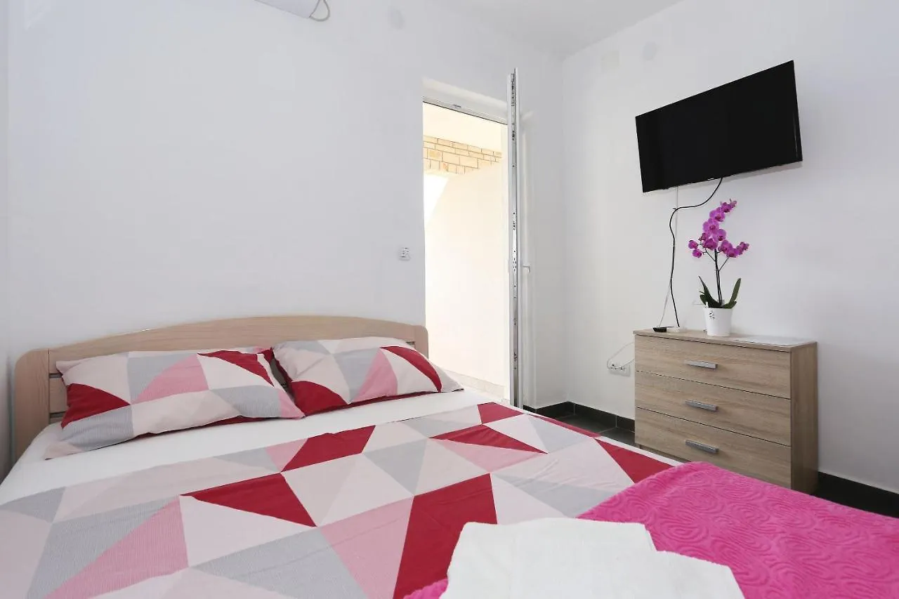 Apartments Vlado I Vesna Rtina 0*,  Horvátország
