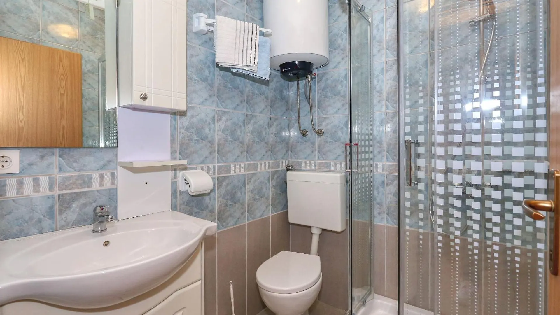 Apartments Vlado I Vesna Rtina 0*,